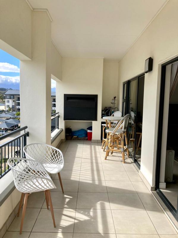 2 Bedroom Property for Sale in The Huntsman Western Cape